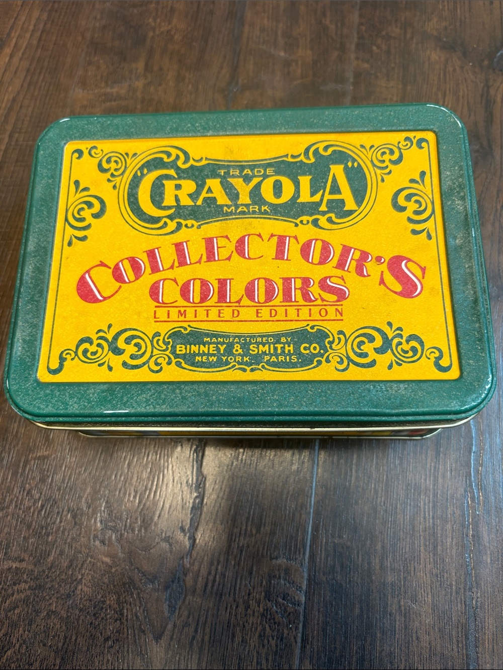 Crayola Collector's Colors Limited Edition Collectible Advertising Tin 1990
